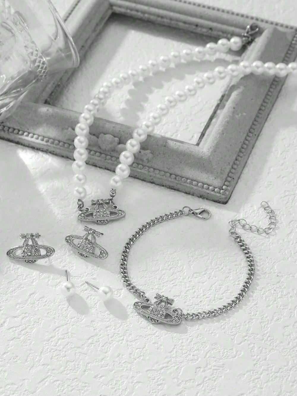 Nana accessories set🦢🎀 Preview Image