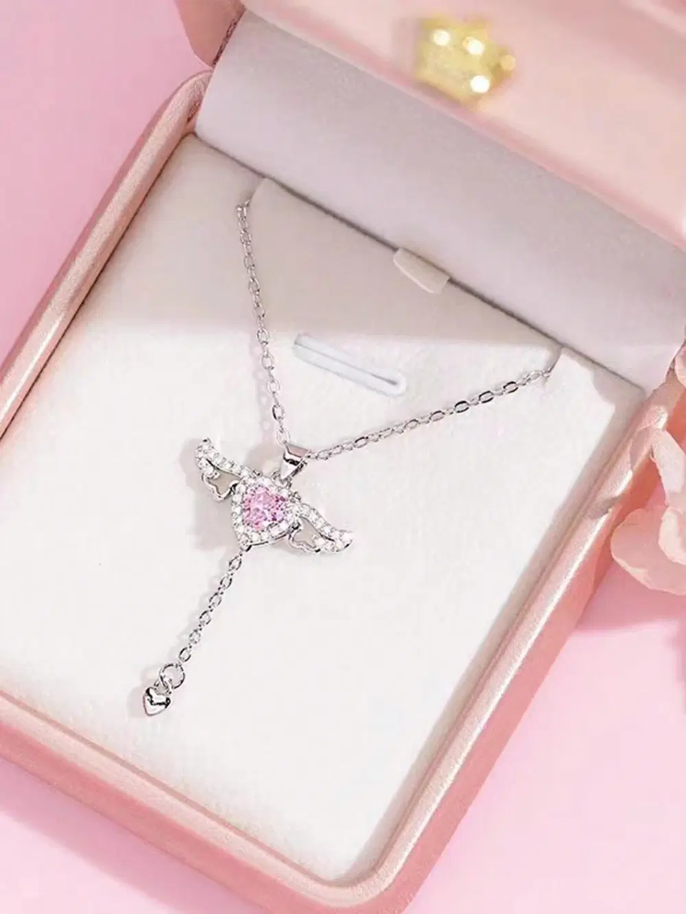 Necklace Heart with wings💗 Preview Image