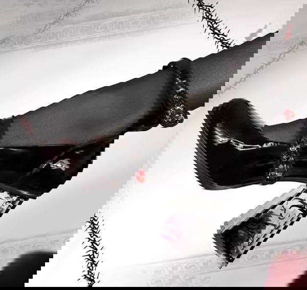 Shoes vampire diaries 🕸️🕯️❤️‍🩹 Image 4 Preview