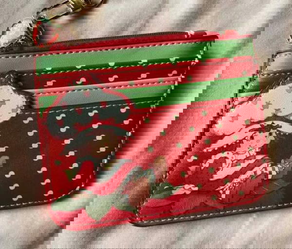 Strawberry card wallet  Image 3 Preview