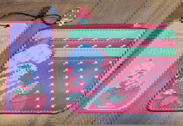 Strawberry card wallet  Image 4 Preview