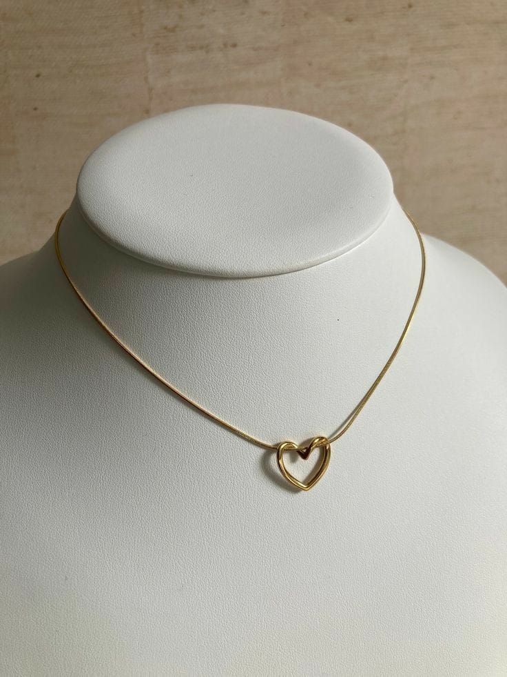 necklace heart  Preview Image