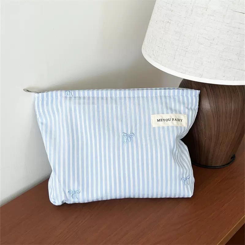 Large blue stripe 🎀 Preview Image