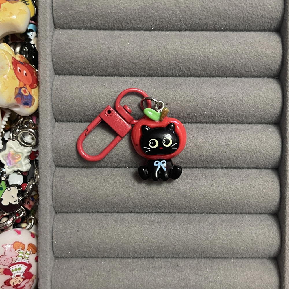 Mini apple head Preview Image