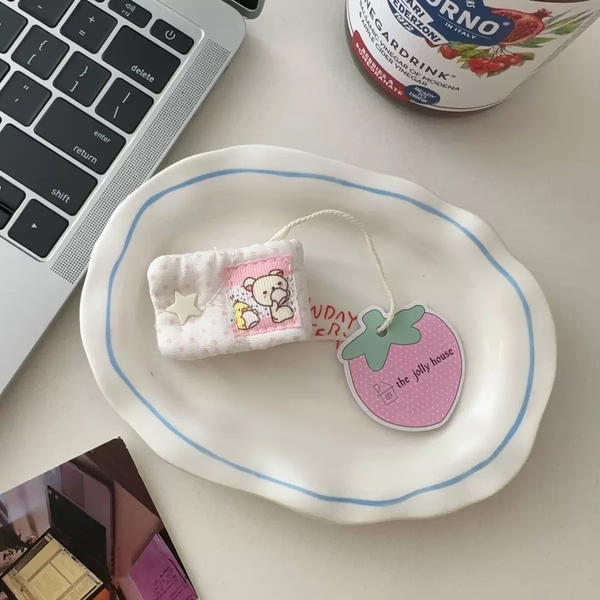 Coffee buddies - earphone holder  Image 1 Preview