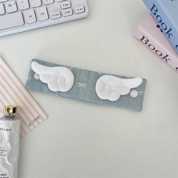 Bow light mint jeans - earphone holder  Image 1 Preview