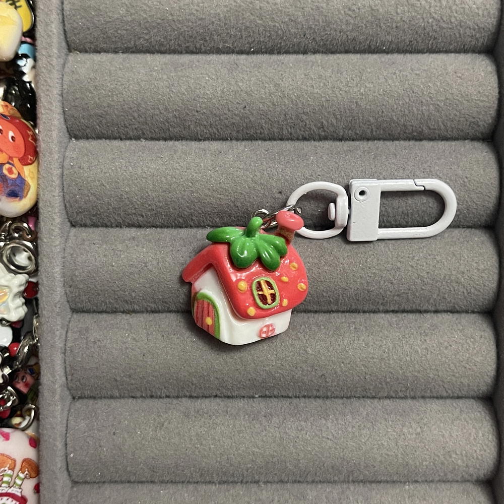 Strawberry home 🍓 Preview Image