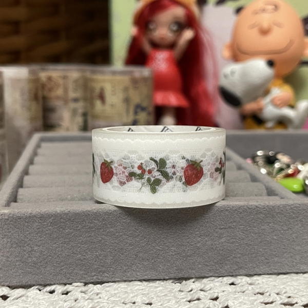 Strawberry lace (Washi tape) Image 1 Preview
