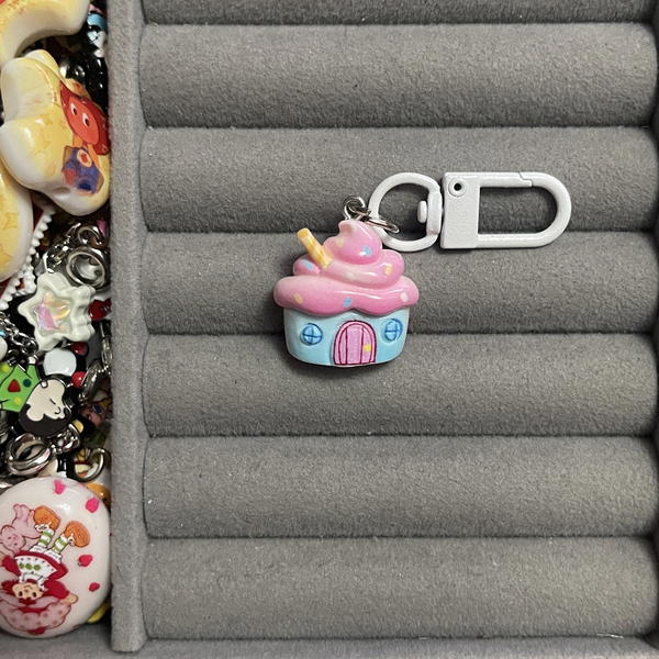 Cupcake home 🧁  Image 1 Preview