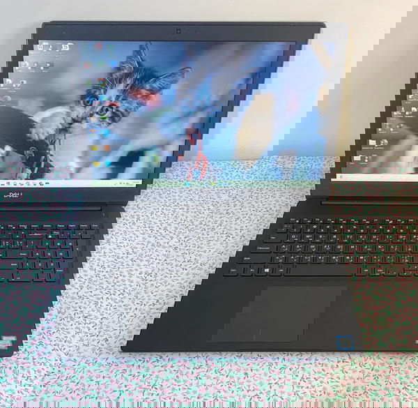 Dell Latitude 3500لابتوب مناسب للدراسة والعمل والتصفح السريع كوراي 5 من الجيل الثامن Image 1 Preview