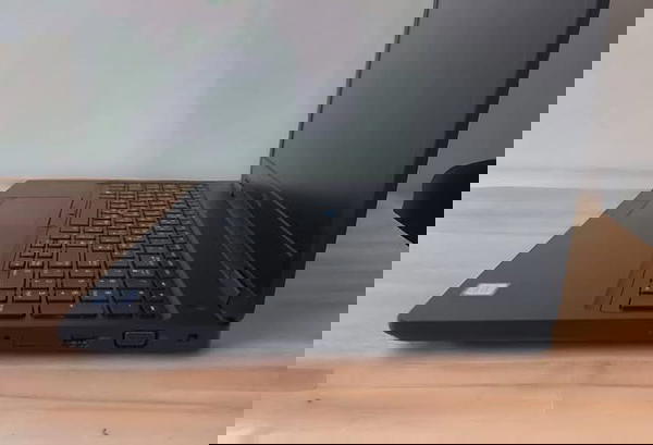 Dell Latitude 5590لابتوب دل بمعالج من الجيل الثامن ورام 16 كيكا. Image 8 Preview