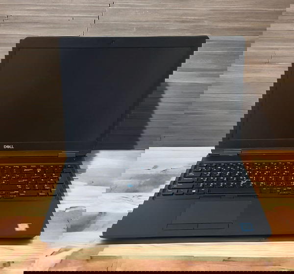 Dell Latitude 5590لابتوب كوراي فايف الجيل الثامن فئة المعالج U رام 16 كيكا ددر4 Image 2 Preview