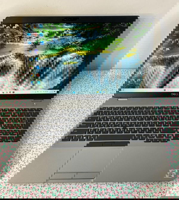Dell Precision 3551لابتوب مناسب للهندسة والتصميم وتشغيل البرامج الثقيلة بشكل سلس من الجيل العاشر Image 7 Preview