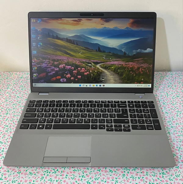 Dell Precision 3551لابتوب مثالي للمصممين والطلبةكوراي 7 جيل 12 Image 7 Preview