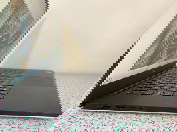 Dell Precision 5540لابتوب مثالي للمهام الهندسية والبرمجةوالتصاميم كوراي 7 جيل 9 Image 4 Preview