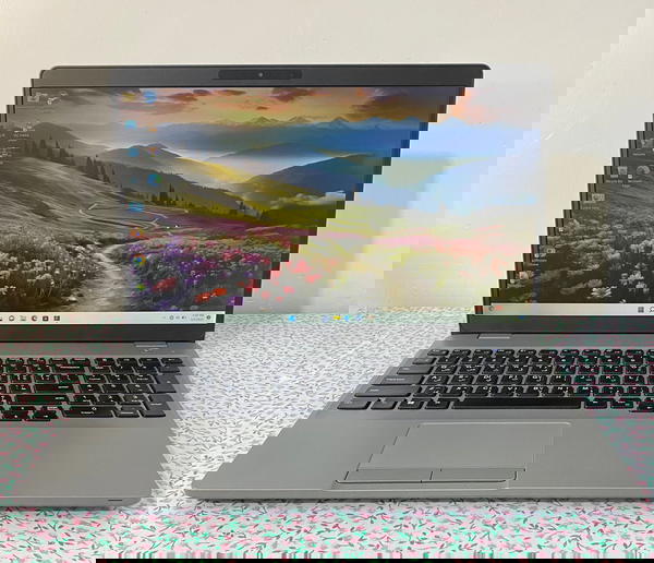 Dell Precision 5540لابتوب سليم نحيف جداً وأداء عالي مثالي للمصممين والمهندسين كوراي 7 جيل 9 Image 1 Preview