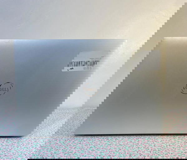 Dell XPS 15 7590لابتوب مثالي للطلاب والمصممين والمحترفين كوراي 7 الجيل 9 Image 8 Preview