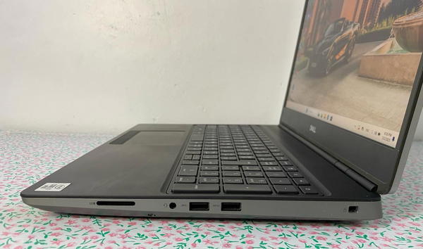 Dell precision 7550لابتوب مثالي للمحترفين والمهندسين كوراي 7 الجيل العاشر رام 32 ددر4 Image 3 Preview