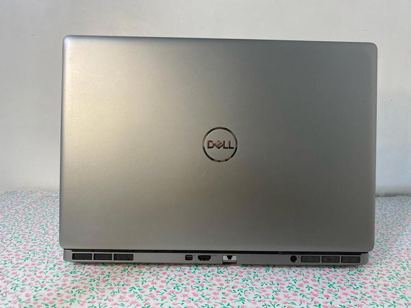 Dell precision 7550لابتوب مثالي للمحترفين والمهندسين كوراي 7 الجيل العاشر رام 32 ددر4 Image 6 Preview