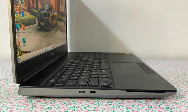 Dell precision 7550لابتوب مثالي للمحترفين والمهندسين كوراي 7 الجيل العاشر رام 32 ددر4 Image 9 Preview