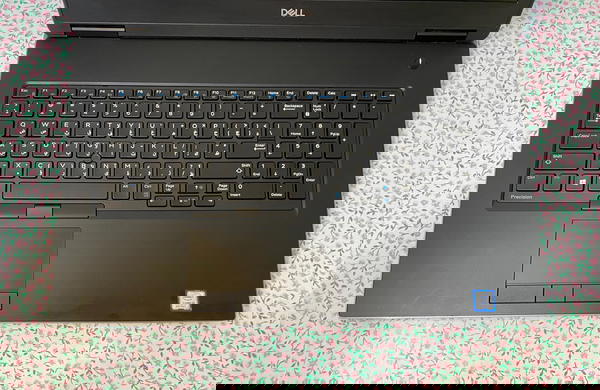 Dell precision 7730لابتوب خارق للمحترفين وحش الجرافيكس والمونتاج كوراي 9 الجيل 8 Image 4 Preview