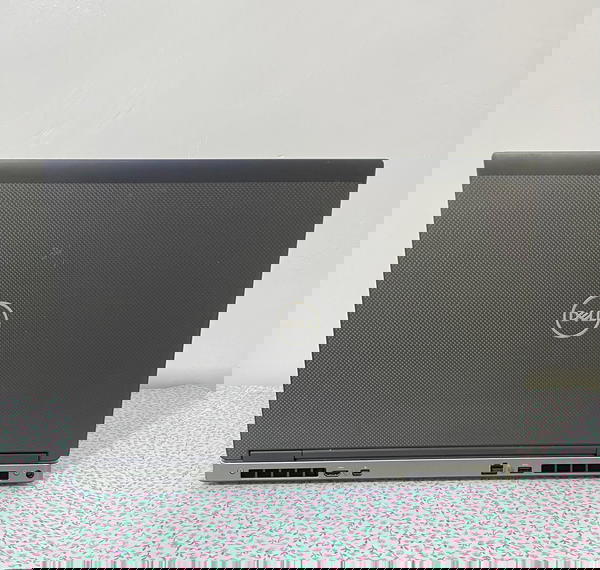 Dell precision 7730لابتوب مثالي للمصممين والمهندسين والجرافيك والالعاپ الثقيلة والبرمجة Image 2 Preview