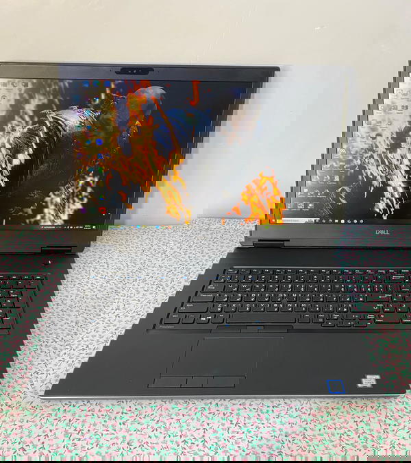 Dell precision 7730لابتوب مثالي للمصممين والمهندسين والجرافيك والالعاپ الثقيلة والبرمجة Image 5 Preview