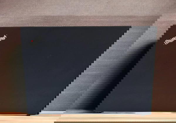 Lenovo ThinkPad T490sلابتوبلينوفو سوبر سلم ولمس  معالج كوراي سفن  الجيل ثامنفئة معالج U Image 2 Preview