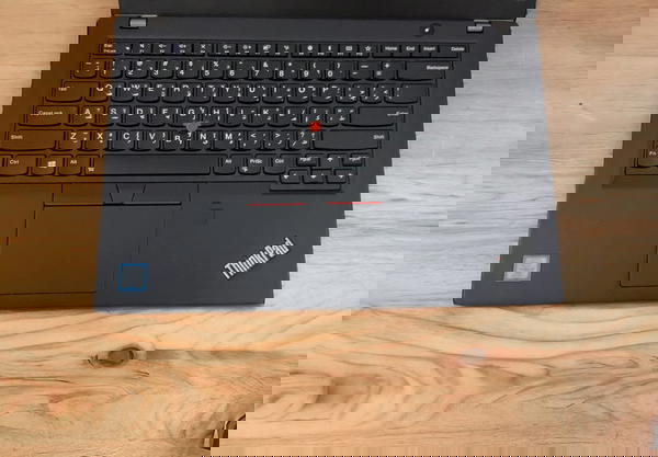 Lenovo ThinkPad T490sلابتوبلينوفو سوبر سلم ولمس  معالج كوراي سفن  الجيل ثامنفئة معالج U Image 4 Preview