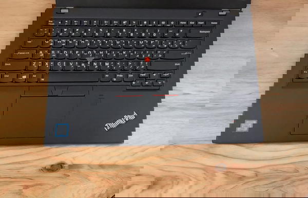 Lenovo ThinkPad T490sلابتوبلينوفو سوبر سلم ولمس  معالج كوراي سفن  الجيل ثامنفئة معالج U Image 6 Preview
