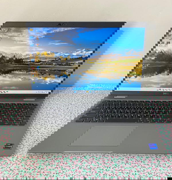 دل برزشن 3561 لابتوب خارق للمحترفين والمصممين والطلبة.پمعالج كوراي سفن جيل 11 فئة H Image 1 Preview