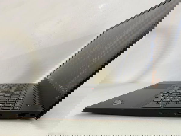 Lenovo Thinkpad E580لابتوب مثالي للدوام والدراسة والأعمال المكتبية كوراي3 الجيل الثامن. Image 3 Preview