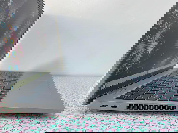 لابتوب HP  ZBook Studio G5للمحترفين والمصممين والمطورين من الجيل 8 فئة H القوية Image 4 Preview