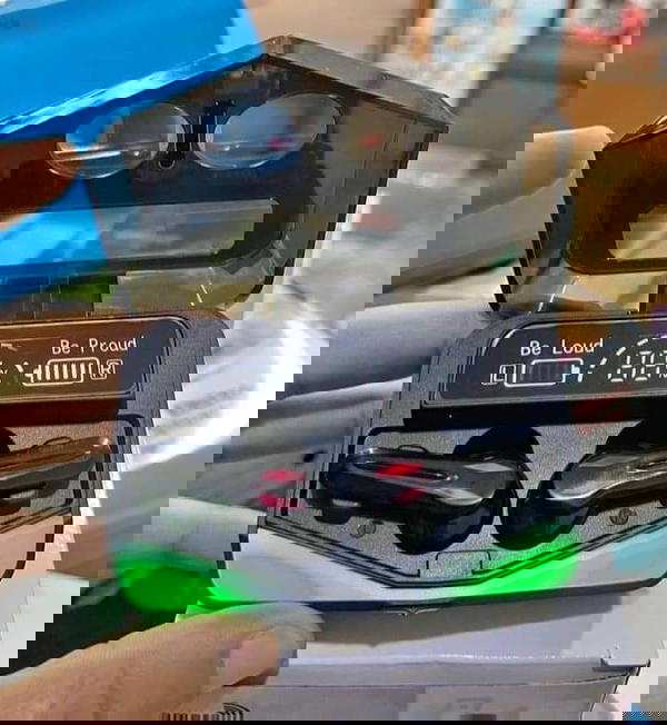 سماعة M28 الرائعة Image 3 Preview