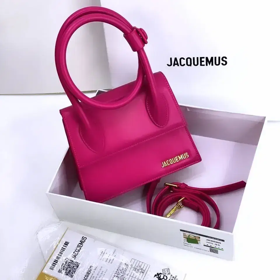 Jacquemus  Preview Image
