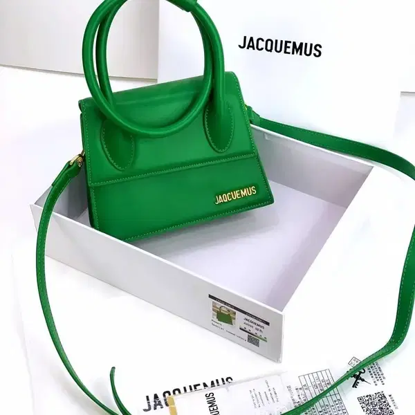 Jacquemus  Image 2 Preview