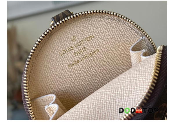 Louis Vuitton  Image 6 Preview
