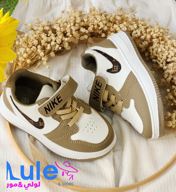 بوت بناتي ولادي نايك Image 1 Preview