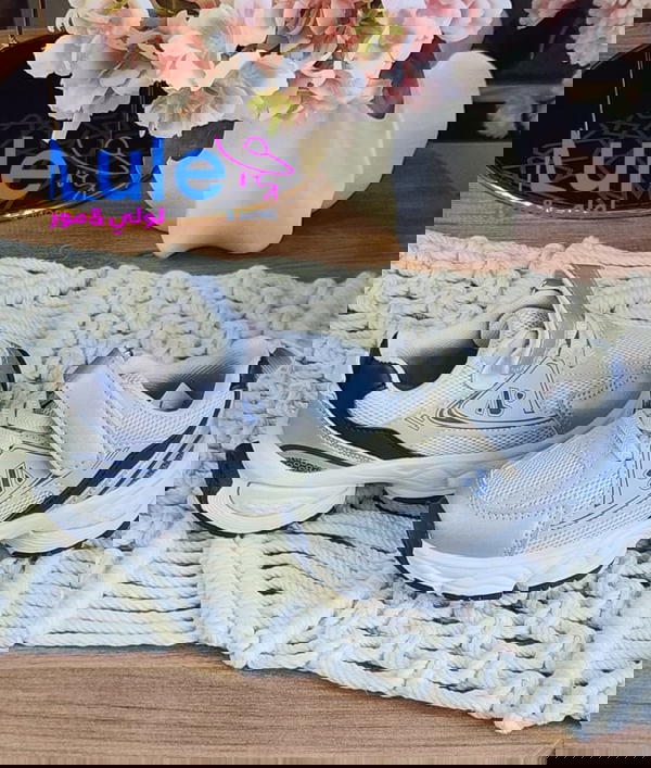 بوت ولادي بناتي طبي Image 4 Preview