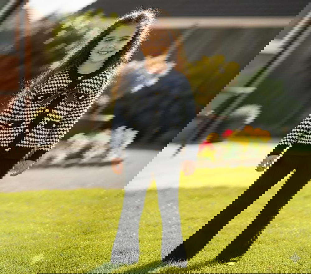 طقم بناتي صوف Preview Image