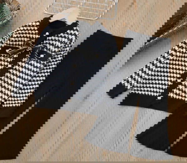 طقم بناتي صوف Image 3 Preview