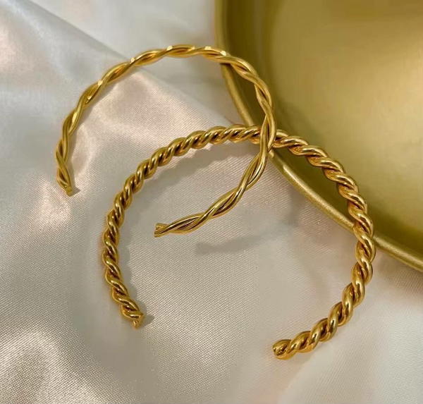 2 Bracelets  Image 2 Preview