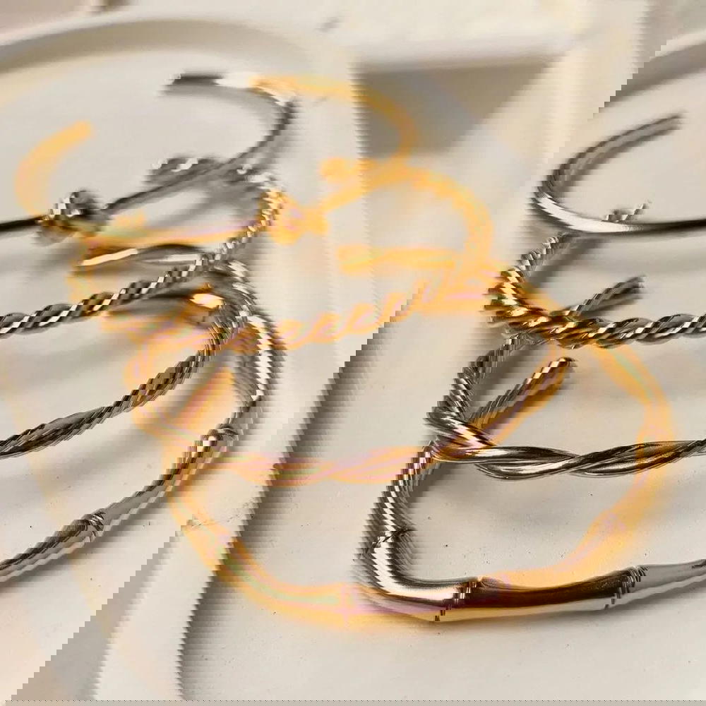 4 bracelets  Preview Image