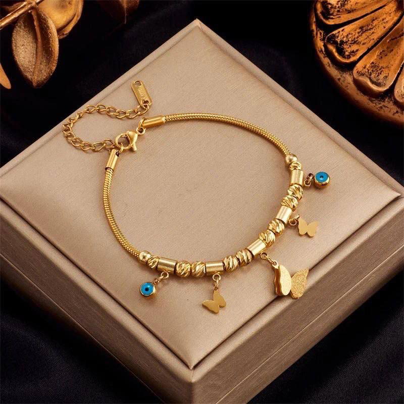 Blue bracelet B16 Preview Image
