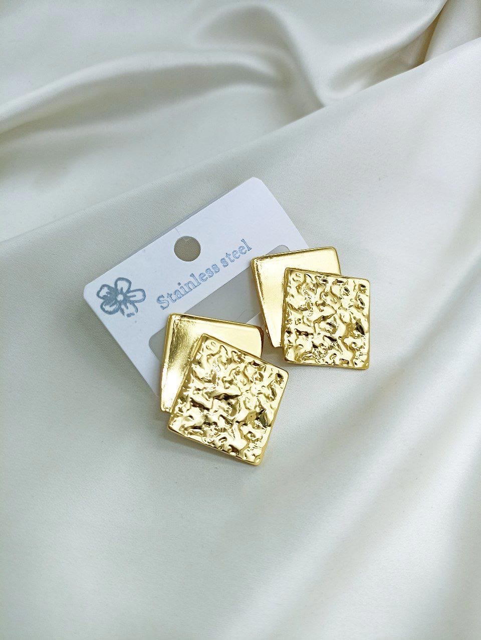Earrings  Preview Image