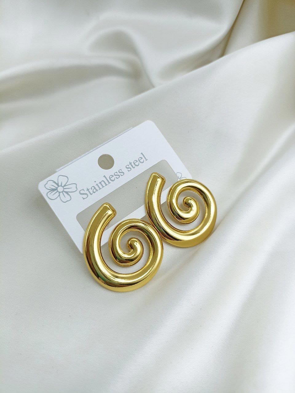 Earrings  Preview Image