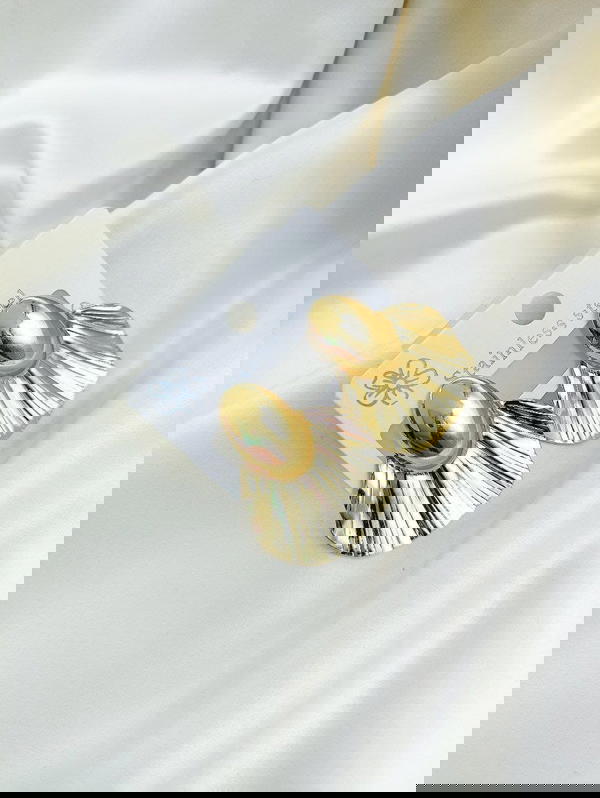 Earrings  Image 1 Preview