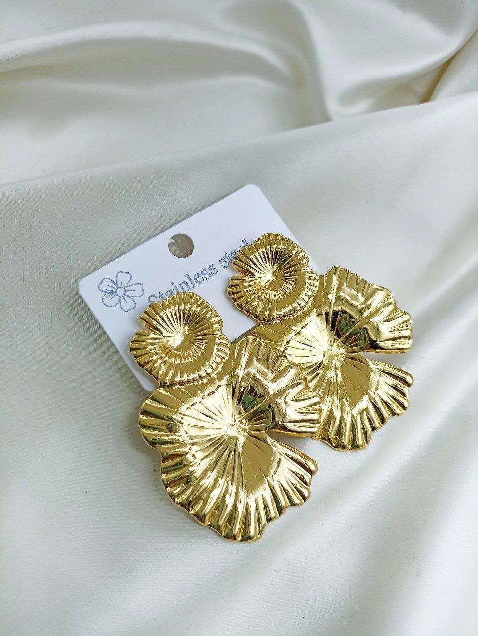 Earrings  Preview Image