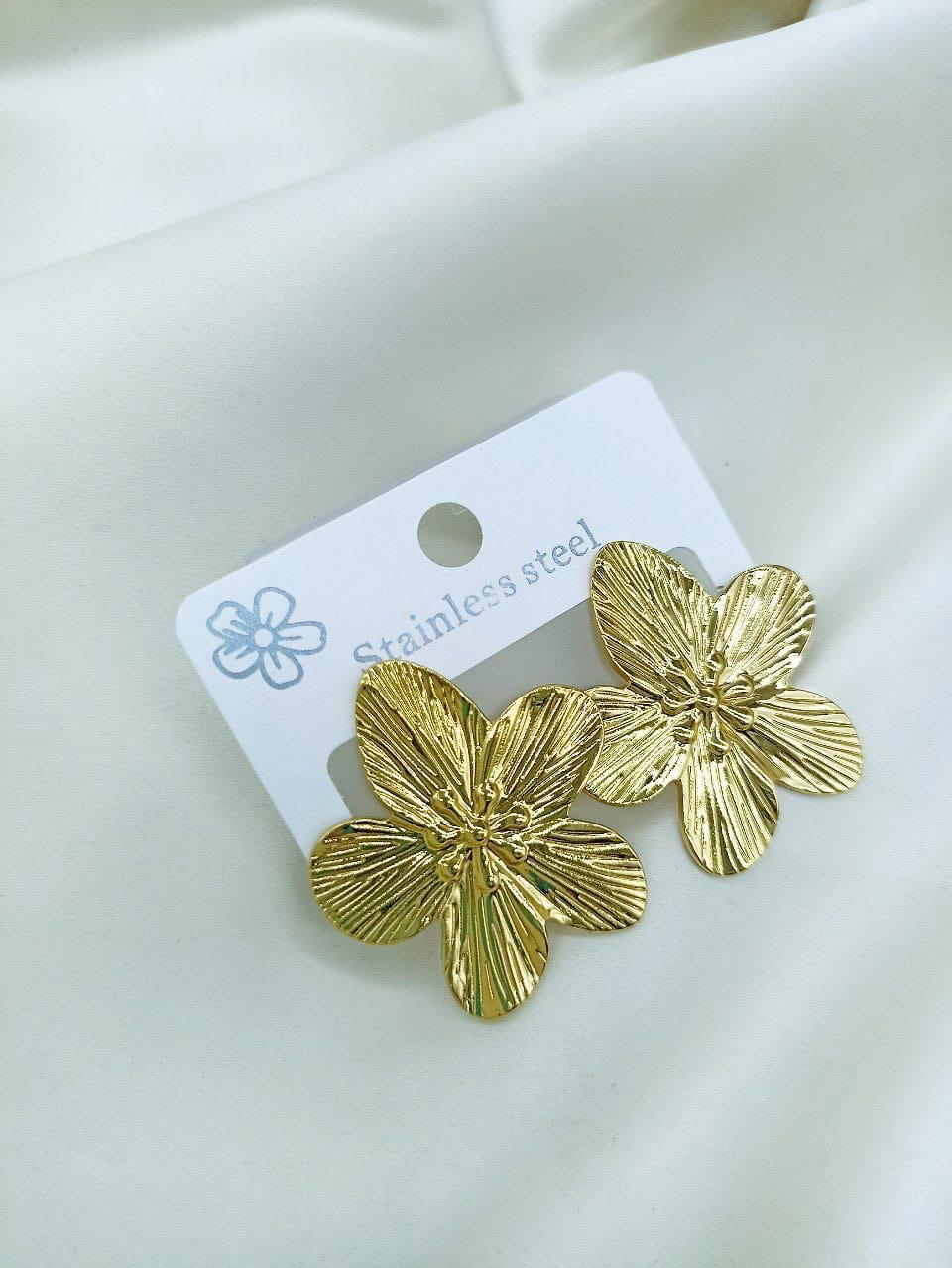 Earrings  Preview Image