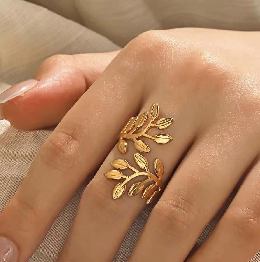 Leaf ring R17 Preview Image